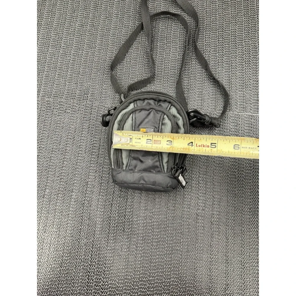 Case Logic Compact Camera Case With Crossbody Strap